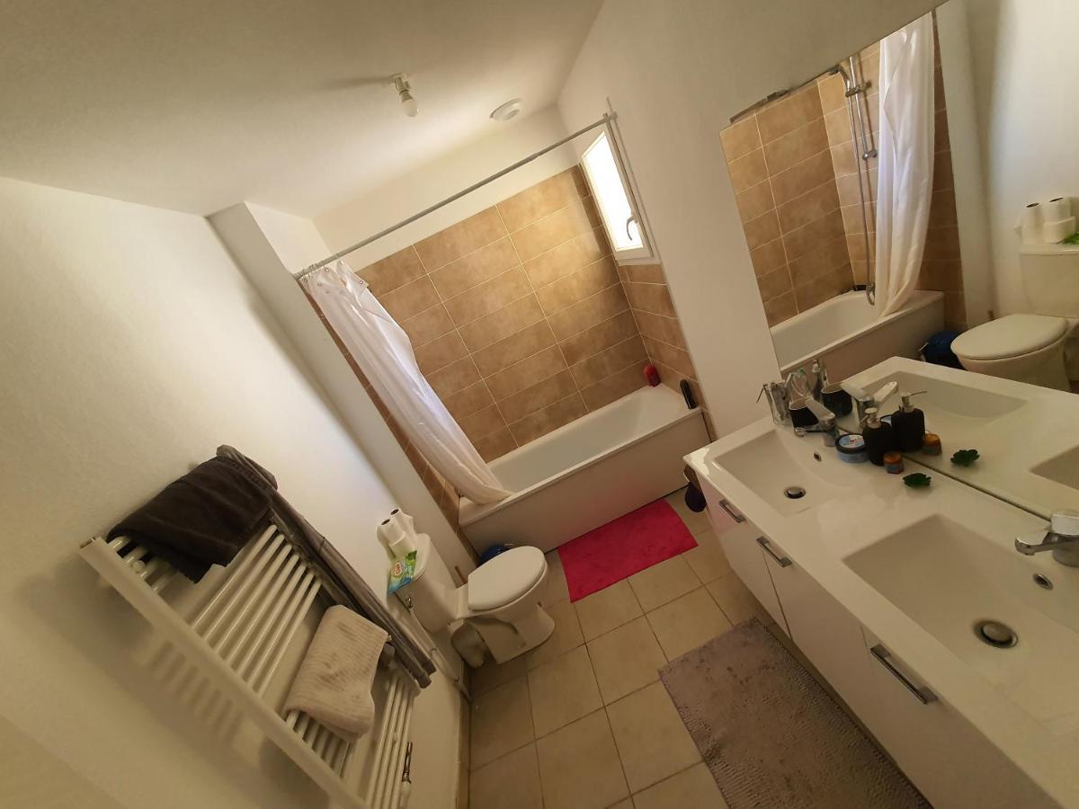 Chambre 11M2 Dans Maison Toute Equipee Tresses Kültér fotó